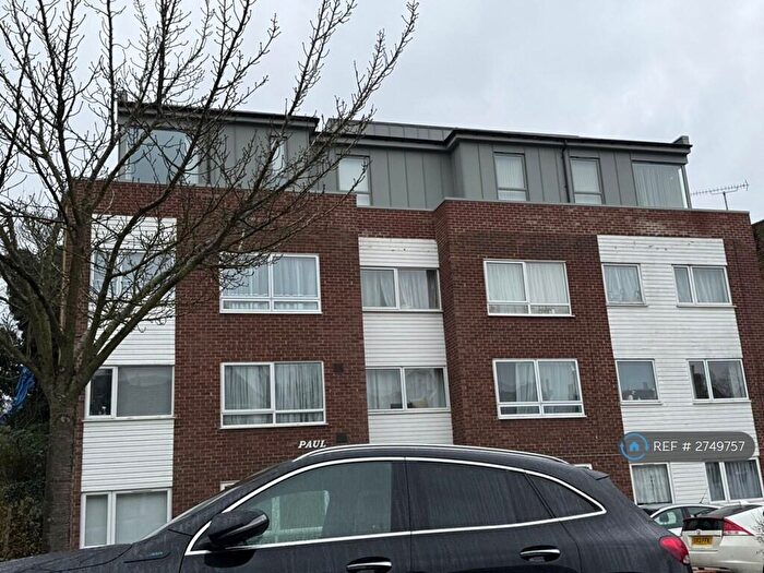 1 Bedroom Flat To Rent In Paul Court, London, N3