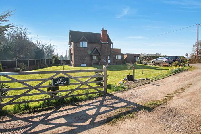 2 Bedroom Semi-Detached House For Sale In Stretton-En-Le-Field, Swadlincote, DE12