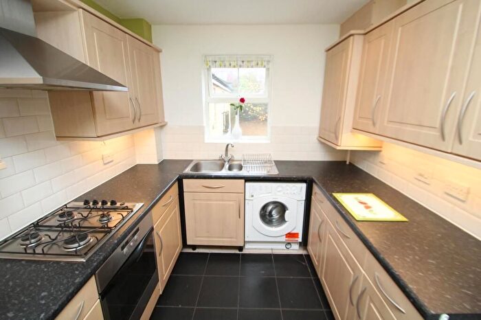 2 Bedroom Flat To Rent In London, S, SE25