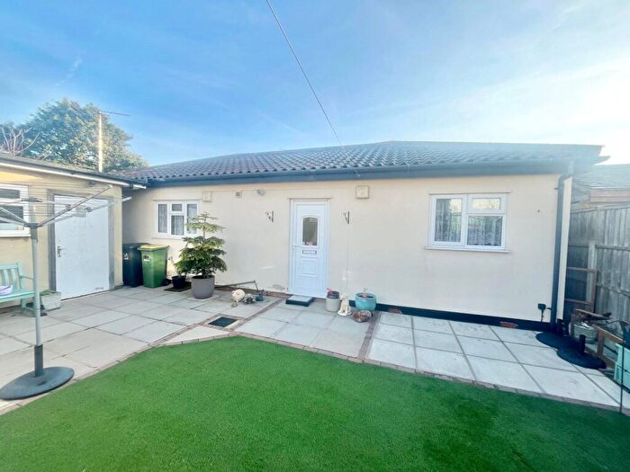 2 Bedroom Bungalow To Rent In High Street, Great Wakering, Southend-on-Sea, Essex, SS3