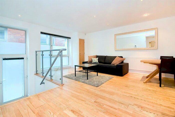 2 Bedroom Apartment To Rent In Britton Street, EC1M