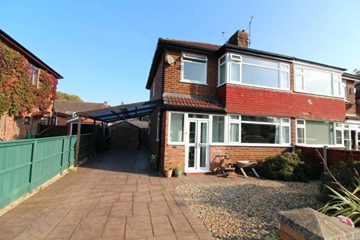 3 Bedroom Semi-Detached House For Sale In Alwyn Gardens, Chester, CH2