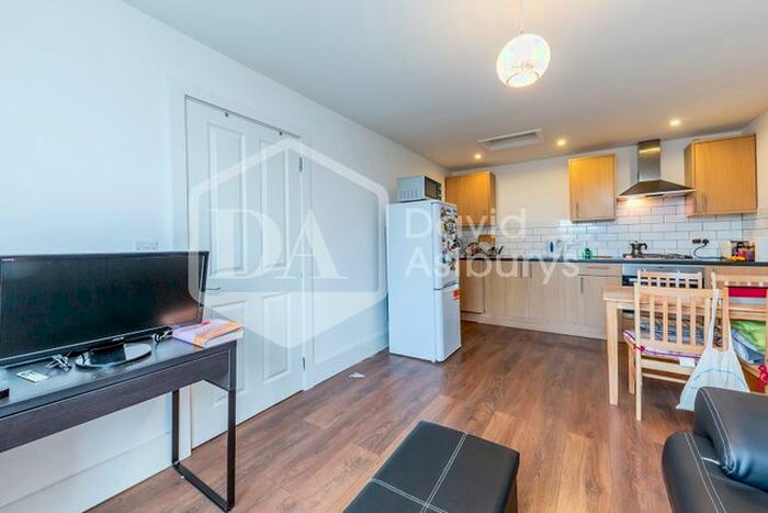 1 Bedroom Flat To Rent In Navigator Square, Archway, London, N19
