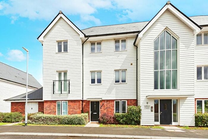 2 Bedroom Flat For Sale In Talavera Road, Canterbury, CT1