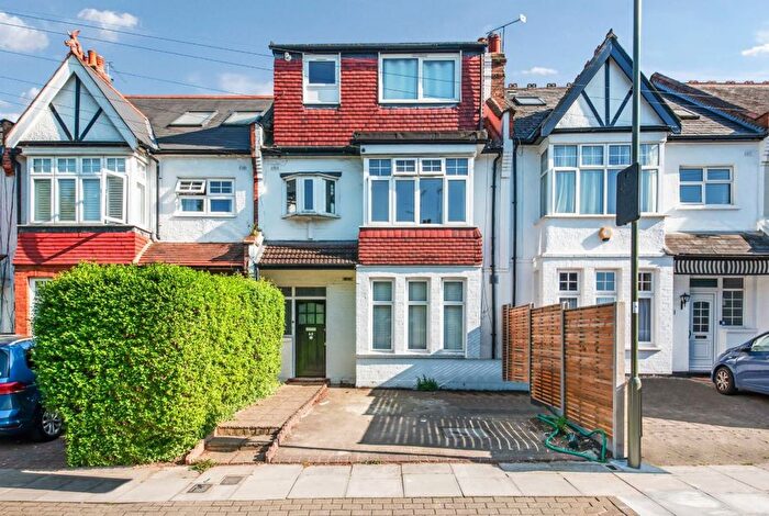 2 Bedroom Flat To Rent In Sutton Road, Muswell Hill, N10