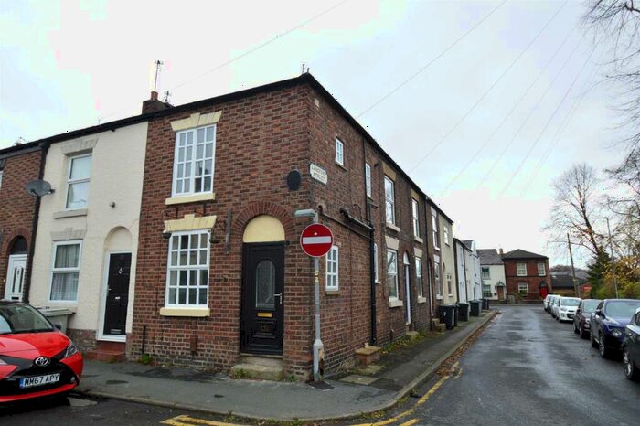 1 Bedroom House To Rent In Great King Street, Macclesfield, Cheshire, SK11
