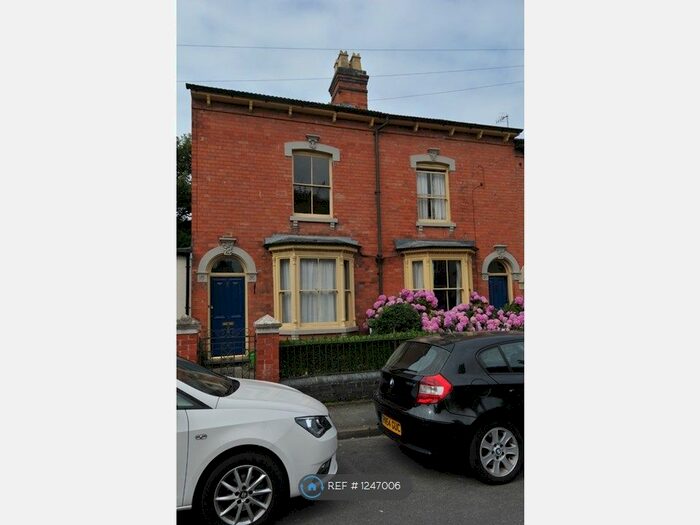 3 Bedroom End Of Terrace House To Rent In Hamilton Road, Worcester, WR5