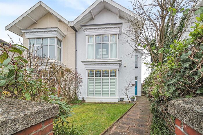 4 Bedroom Semi Detached House For Sale In Eaton Crescent, Uplands, Swansea, SA1