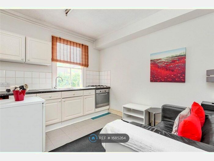 1 Bedroom Flat To Rent In Reporton Road, Fulham, SW6