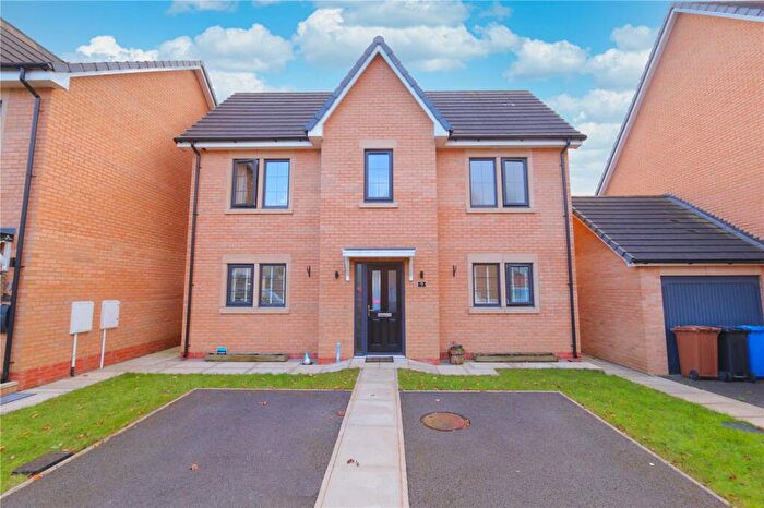 3 Bedroom Detached House To Rent In Steeple View Close, Hyde, Greater Manchester, SK14