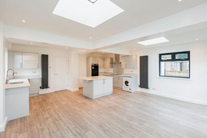3 Bedroom Bungalow For Sale In Clive Avenue, Warrington, Cheshire, WA2