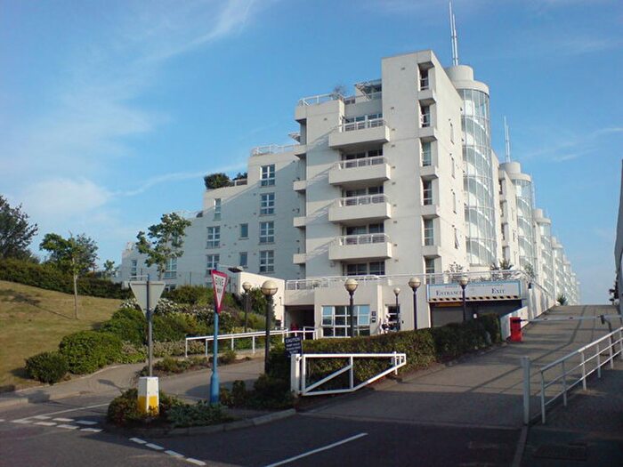 2 Bedroom Flat For Sale In Barrier Point Road, London, E16