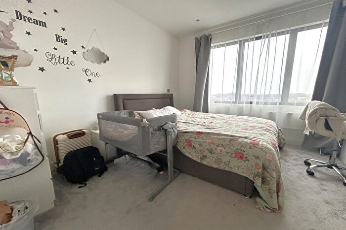 2 Bedroom Flat To Rent In Circa Apartments, Harlington, UB3