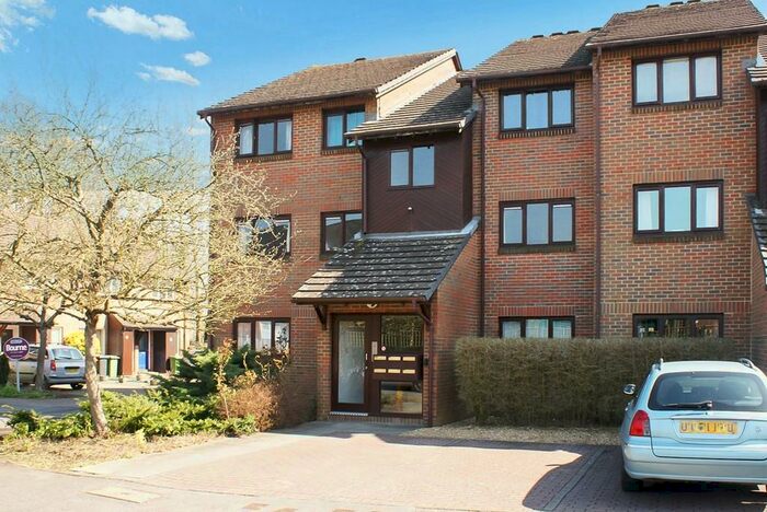 2 Bedroom Apartment To Rent In Adams Way, Alton, Hampshire, GU34