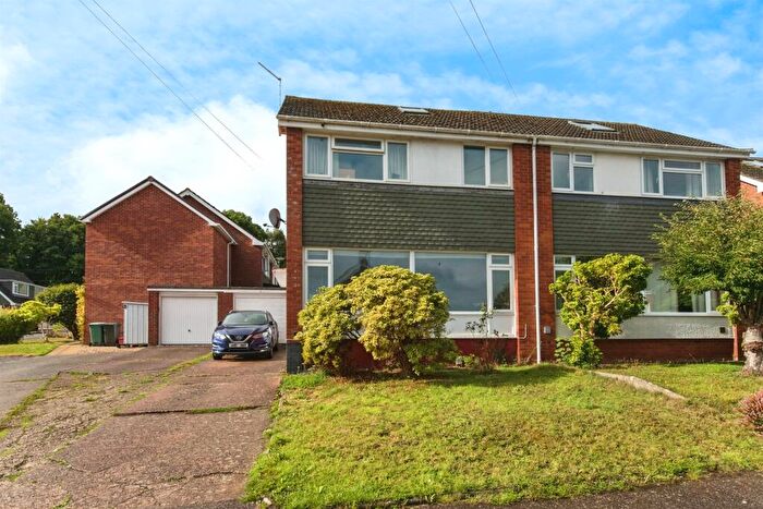 4 Bedroom Semi-Detached House For Sale In Woodbury View, Exeter, EX2