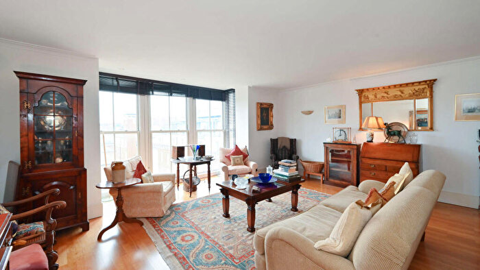 3 Bedroom Flat For Sale In Coleridge Gardens, London, SW10