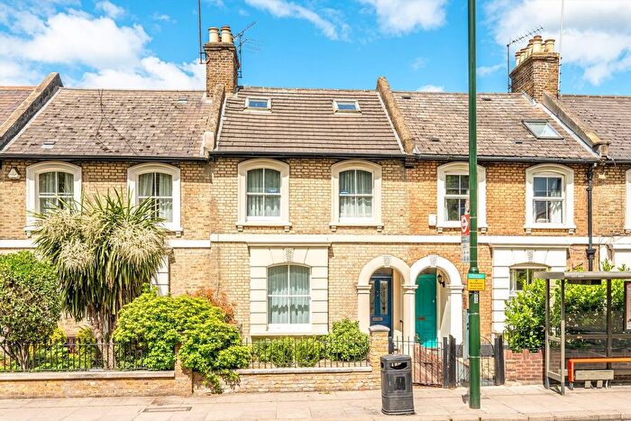 3 Bedroom Terraced House To Rent In Richmond Road, Twickenham, TW1
