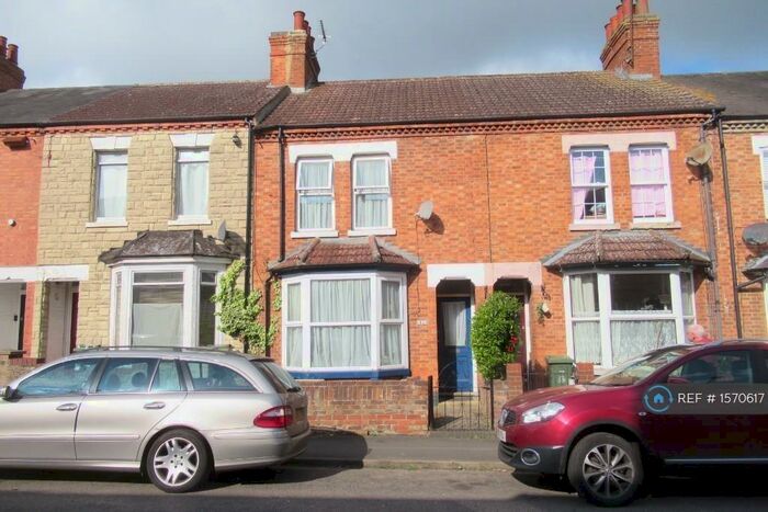 4 Bedroom Terraced House To Rent In Cambridge Street, Wolverton, MK12