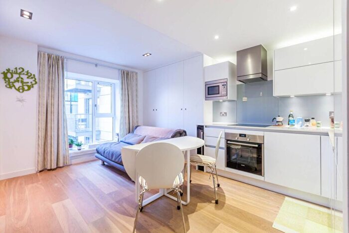 1 Bedroom Flat To Rent In Avantgarde Place, Shoreditch, London, E1
