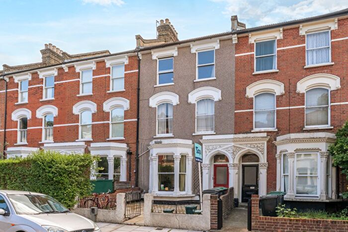 1 Bedroom Flat For Sale In Cornwall Road, London, N4