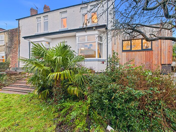 4 Bedroom Link Detached House For Sale In Lowreys Lane, Low Fell, Gateshead, NE9