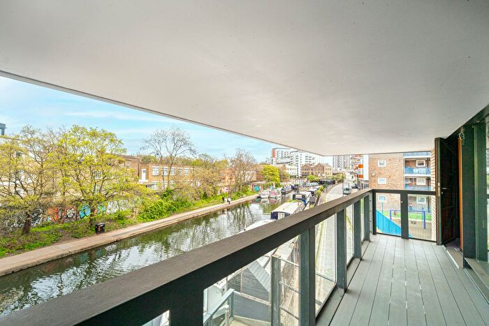 2 Bedroom Flat For Sale In Poole Street, Islington, London, N1