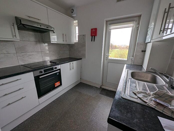 2 Bedroom Flat To Rent In Church Lane, London, NW9