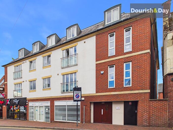 1 Bedroom Flat For Sale In Mill Bank, Stafford, ST16