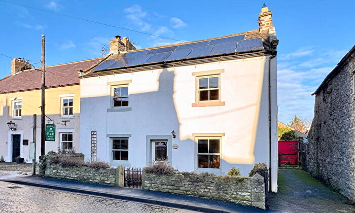 3 Bedroom Detached House For Sale In Greystones, Main Street, West Witton, DL8