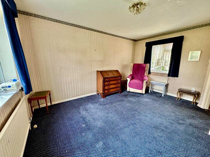 2 Bedroom Semi-Detached House For Sale In Brookfield Road - No Chain, HP10