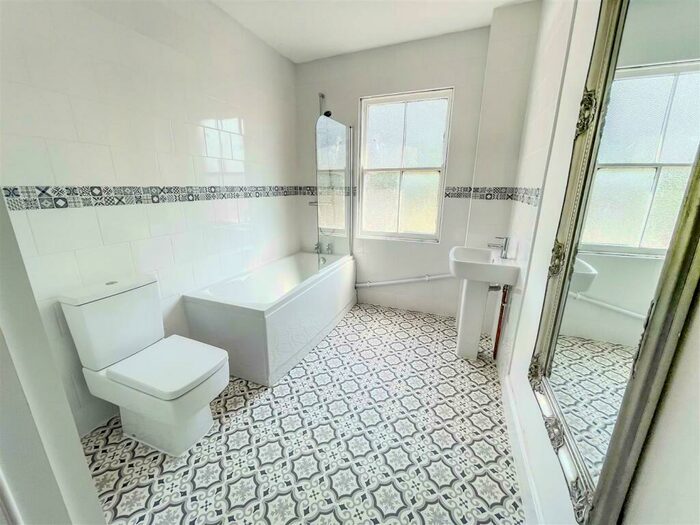 2 Bedroom Terraced House To Rent In Tudor Road, Leicester, LE3