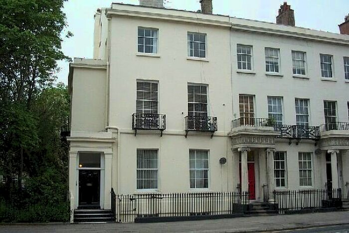 1 Bedroom Apartment To Rent In Catharine Street, L8