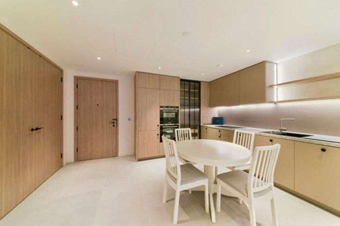 2 Bedroom Flat To Rent In Capella Court, Lewis Cubitt Park, N1C