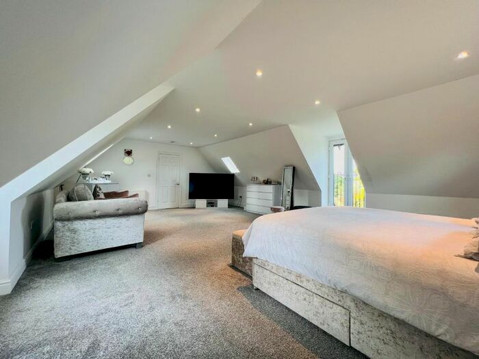 5 Bedroom Detached House To Rent In Rolvenden Hill, Rolvenden, Cranbrook, TN17