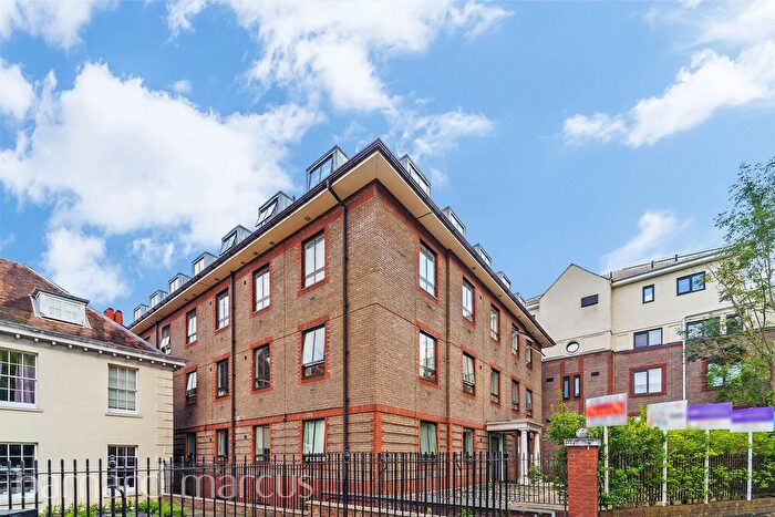 1 Bedroom Flat To Rent In South Street, Epsom, KT18