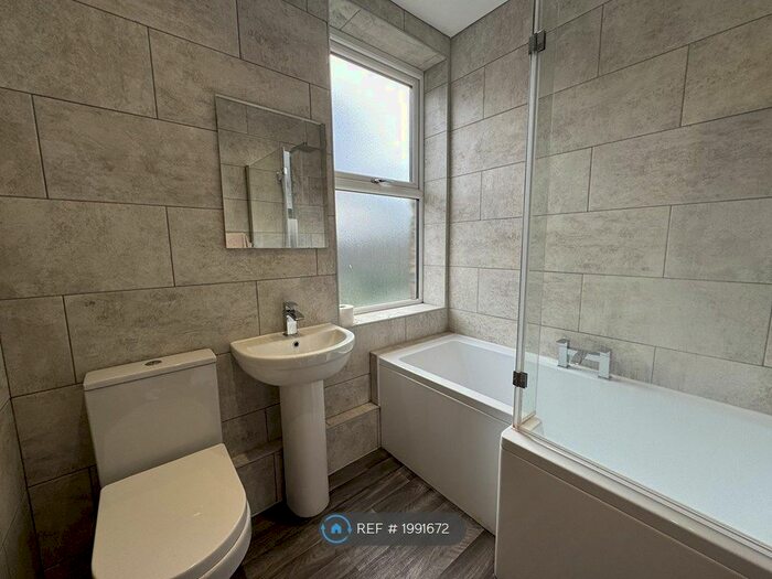 1 Bedroom Terraced House To Rent In Allen Croft, Birkenshaw, Bradford, BD11