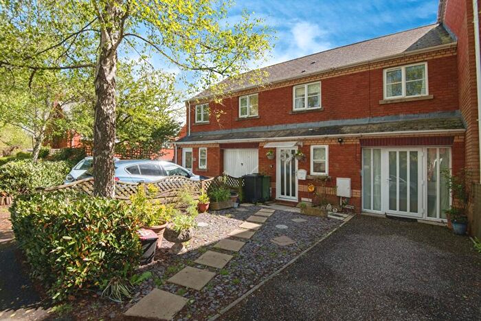 3 Bedroom Terraced House For Sale In Lewis Crescent, Exeter, Devon, EX2