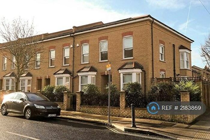 5 Bedroom Semi-Detached House To Rent In Ansdell Road, London, SE15