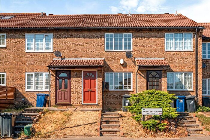 2 Bedroom Terraced House For Sale In Sawyers Lawn, Ealing, W13