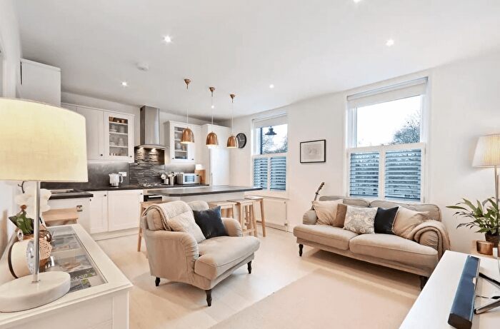 Studio To Rent In Clapham, SW4