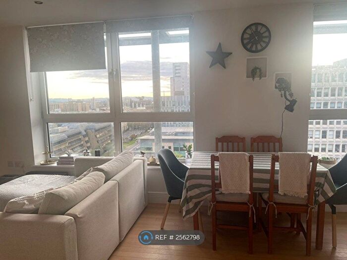 2 Bedroom Flat To Rent In Argyle Street, Glasgow, G2