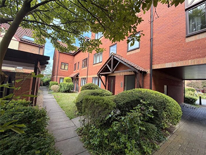 1 Bedroom Flat To Rent In Canada Way, Bristol, Somerset, BS1