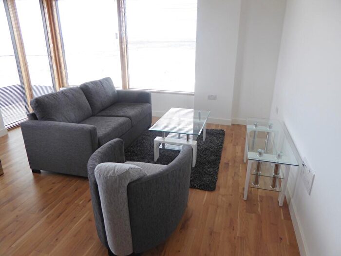 2 Bedroom Apartment To Rent In Hewitt, Alfred Street, Reading, RG1