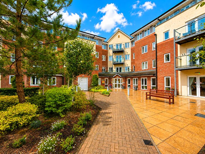2 Bedroom Flat For Sale In Nelstrop Road, Heaton Chapel, Stockport, SK4