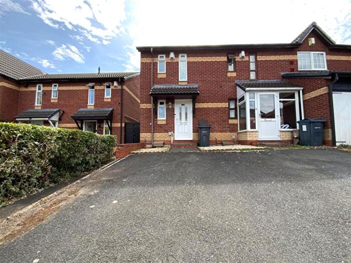 1 Bedroom End Of Terrace House To Rent In Sunbeam Way, Kitts, Green, Birmingham, B33