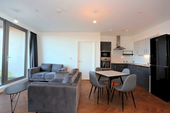 2 Bedroom Apartment To Rent In Broadside, Oldham Road, New Cross, M4