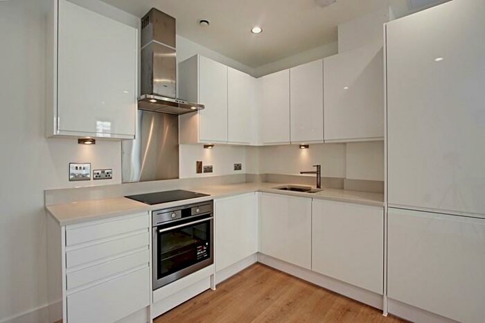 2 Bedroom Apartment To Rent In Lawrence House -, River Front, Enfield, Middlesex, EN1