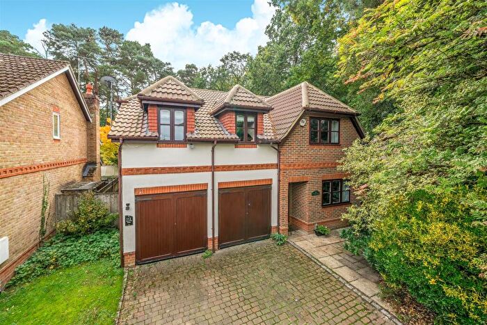 5 Bedroom Detached House For Sale In Nine Mile Ride, Finchampstead, Wokingham, RG40