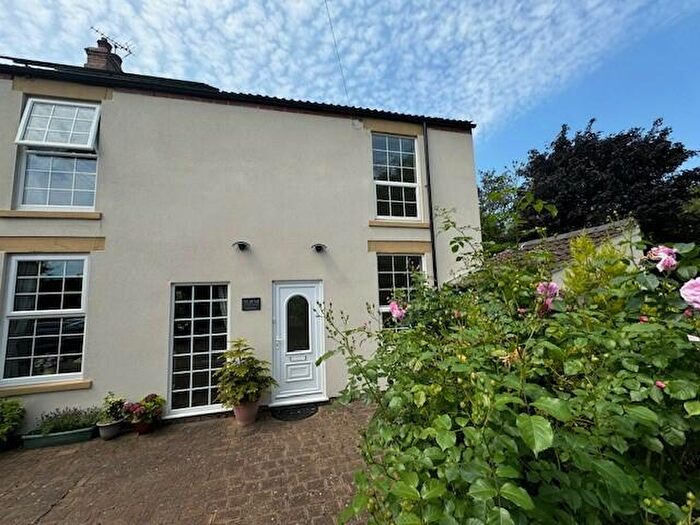 2 Bedroom Semi-Detached House To Rent In Crees Yard, Kirkby In Ashfield, NG17