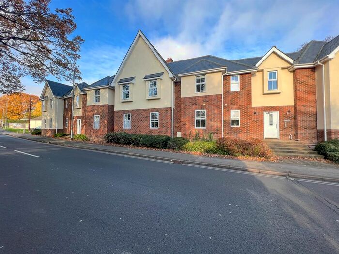 Houses for sale & to rent in SS6 7FT, Brook Road, Wheatley Rayleigh